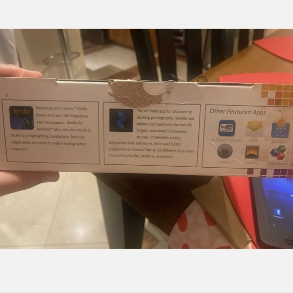 Pandigital SuperNova DLX Media Tablet - Picture 3 of 6